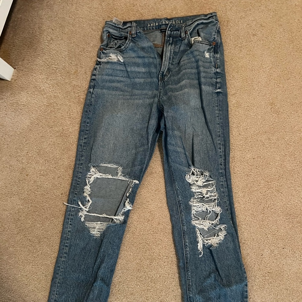 American Eagle Outfitters Distressed Denim Boyfriend Jeans